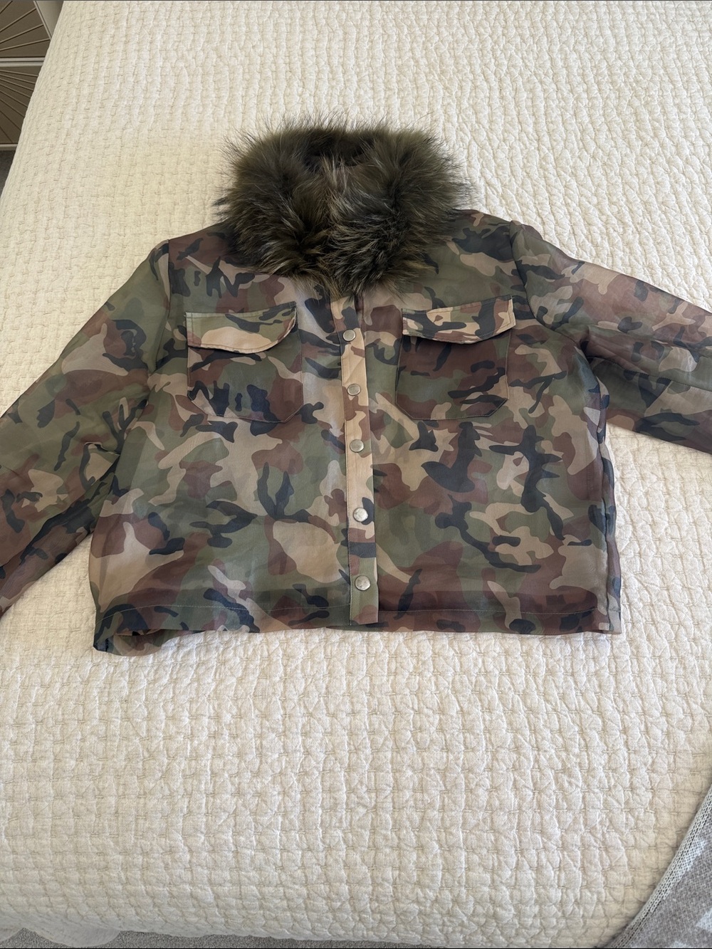 Women's Camouflage Utility Jacket with Faux Fur Trim - Green Camo